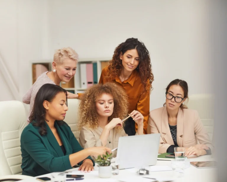 mulheres no mercado de trabalho