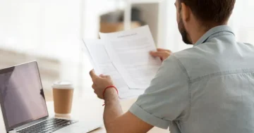 Documentos para admissão de funcionário.
