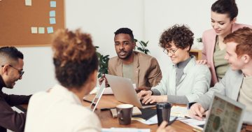 reunião para definição de plano de sucessão e people analytics